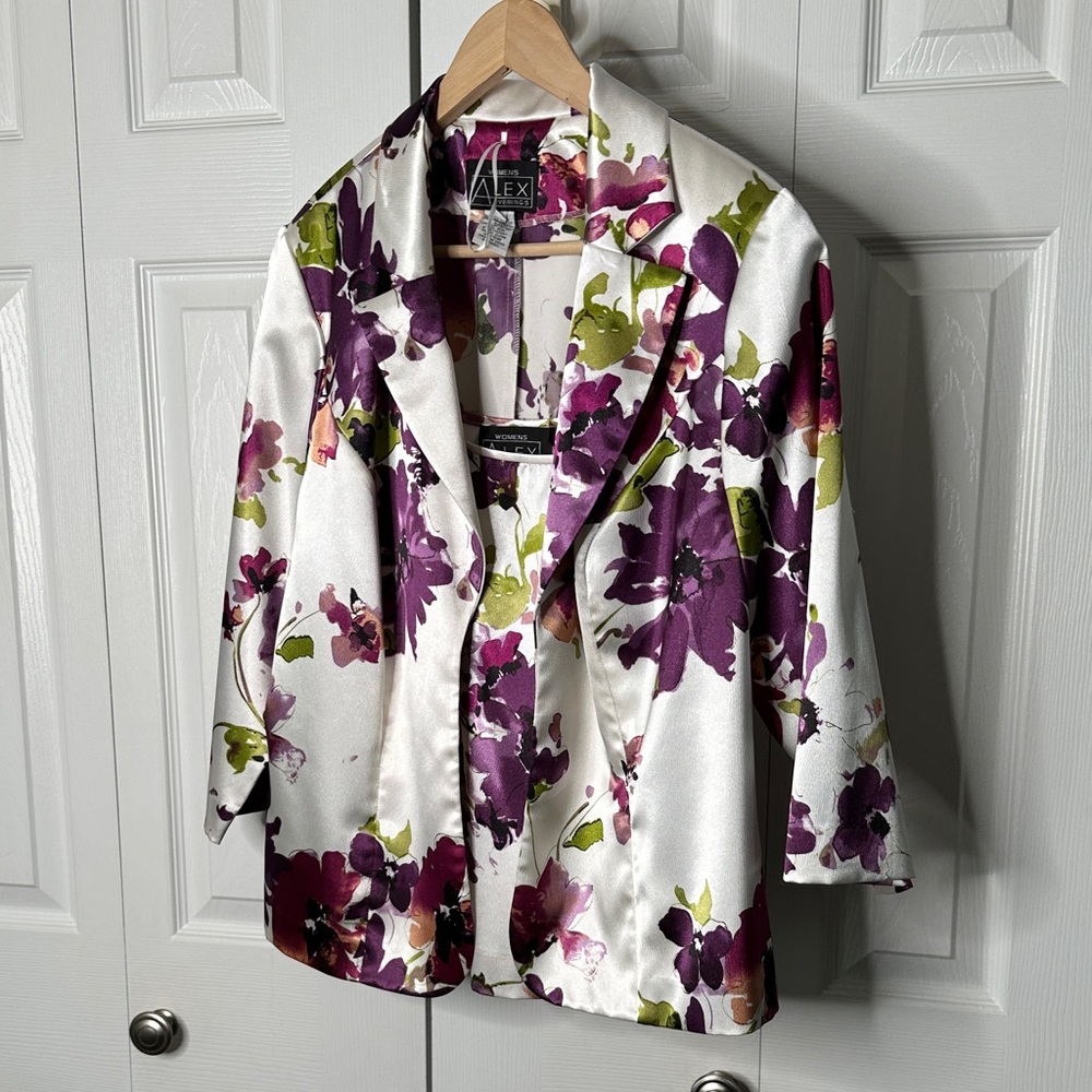 Alex Evenings Women's 1X Vintage Floral 2 Piece Blazer Cami Set NWOT Condition